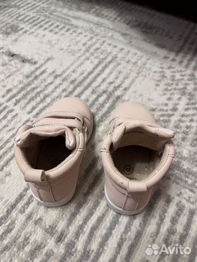 Ботинки демисезонные для девочки 22 размер