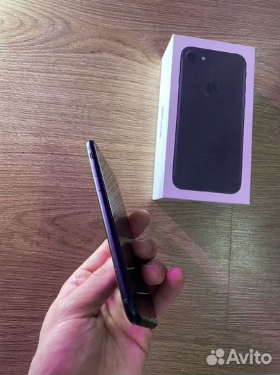 iPhone 7, 32 ГБ