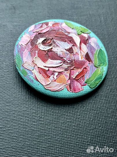 Картина значок брош розы пионы маслом на холсте