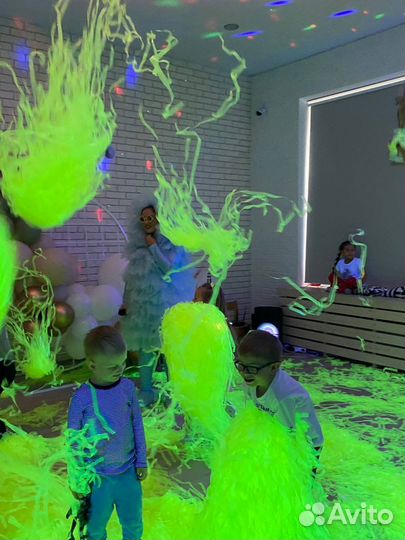 Бумажное шоу на детский день рождения