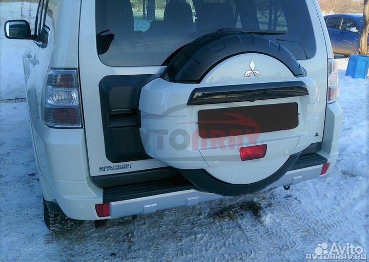 Бокс запасного колеса Mitsubishi Pajero 4