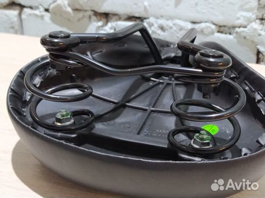 Седло Cionlli амортизируемое