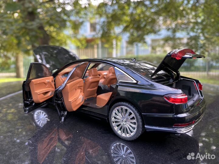 Модель автомобиля audi a8