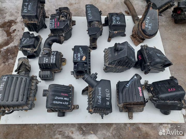 Корпус воздушного фильтра. Воздуховод