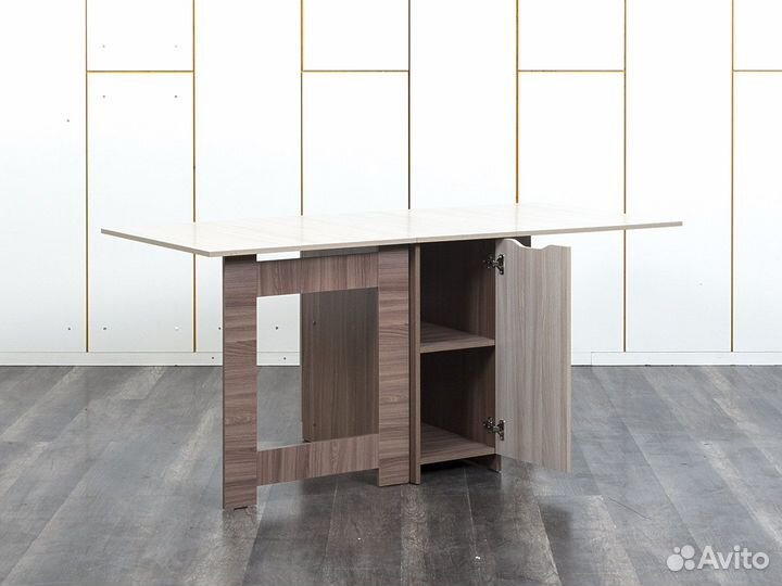 Офисный стол