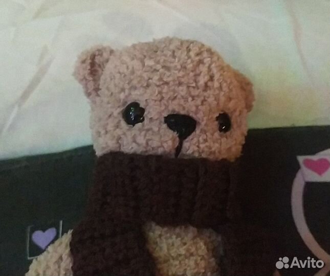 Плюшевый вязаный мишка