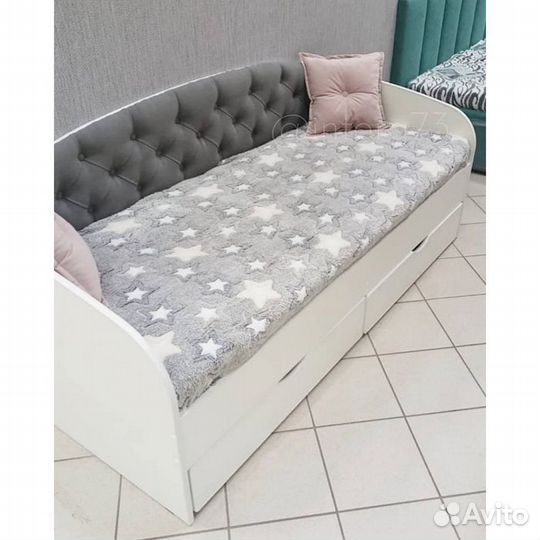 Кровать диван лдсп для малыша с ящиками