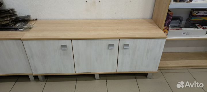 Тумба со шкафчиками