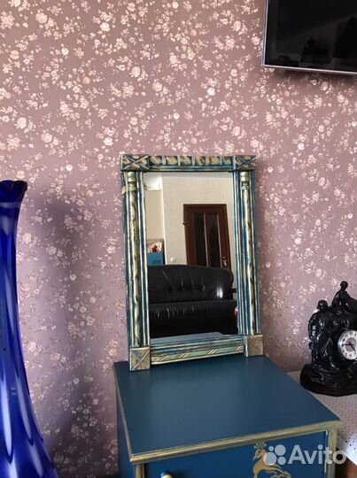 Зеркало настенное