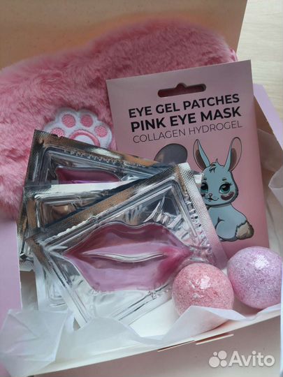 Подарочный набор косметики Розовый кролик