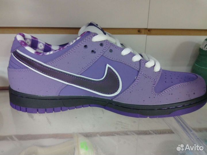 Nike sb dunk low purple lobster