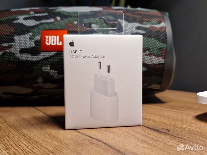Зарядка Apple 20W