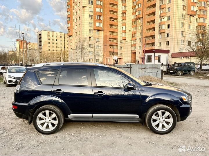 Mitsubishi Outlander 2.0 CVT, 2010, 115 300 км