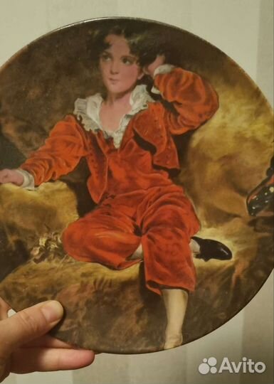 Тарелка «Мальчик в красном» коллекционная номерная