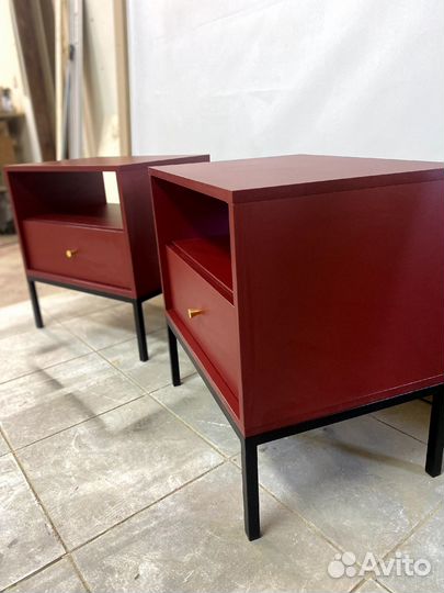 Тумба прикроватная