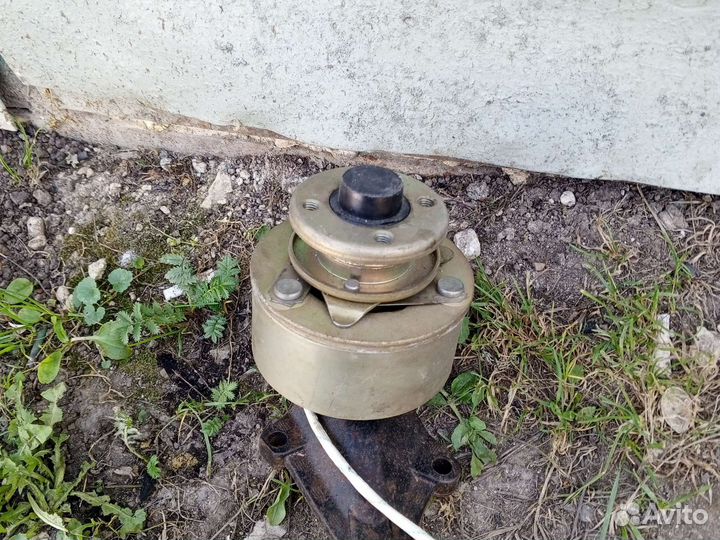 Электромагнитная муфта двигатель умз 4216 Новая