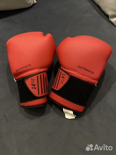Боксерские перчатки 14oz