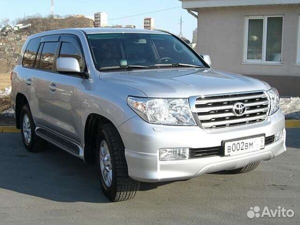 Накладка на передний бампер Toyota Land Cruiser