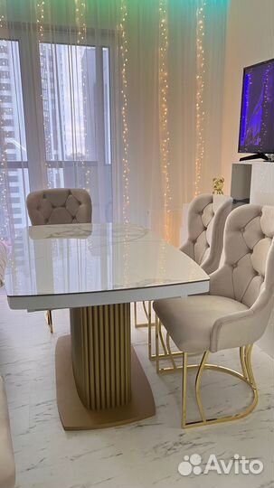 Стол из керамогранита для дома