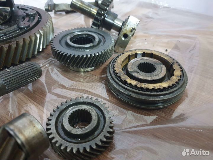 Запчасти на МКПП Volkswagen Jetta 6