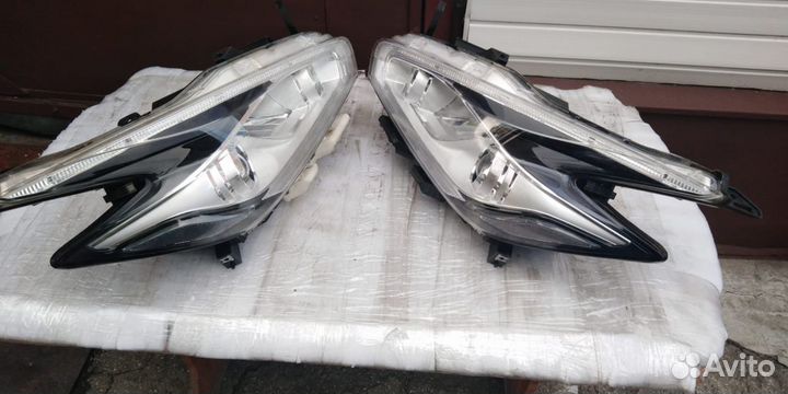 Оригинальные фары на Nissan Murano z52 led