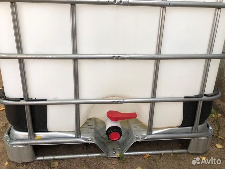 Емкость для воды 1000 литров, еврокуб