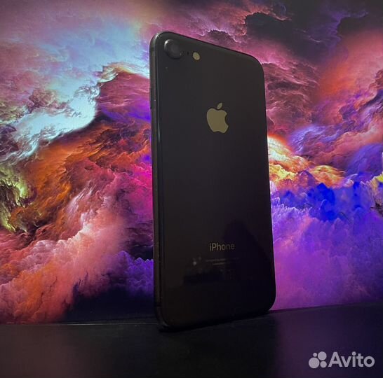 iPhone 8, 64 ГБ