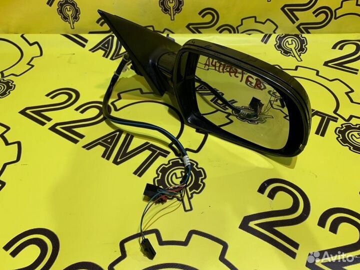 Зеркало заднего вида переднее правое Audi A4 8K2