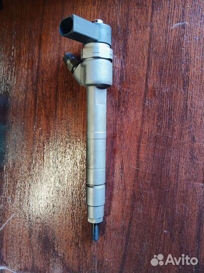 Продам форсунку Мерседес А6110701187