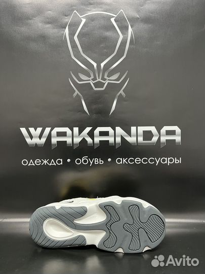 Кроссовки nike tech hera