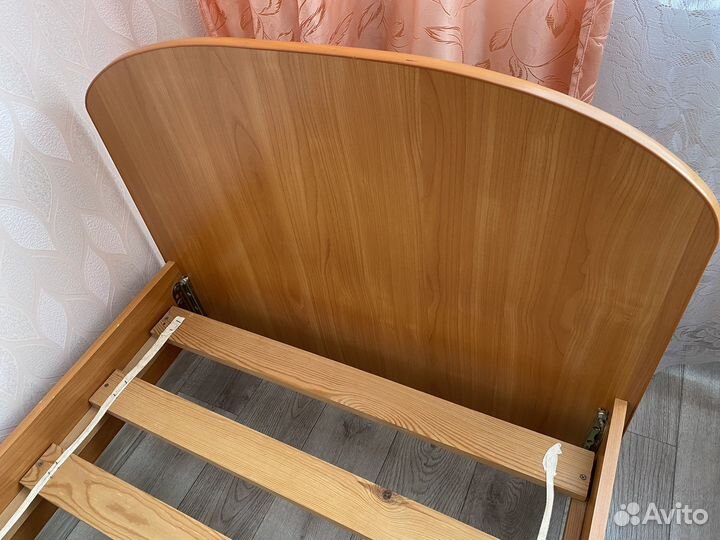 Кровать односпалка б/у