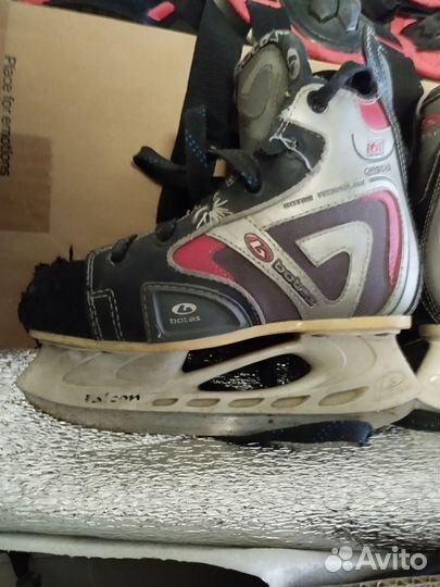Коньки хоккейные детские