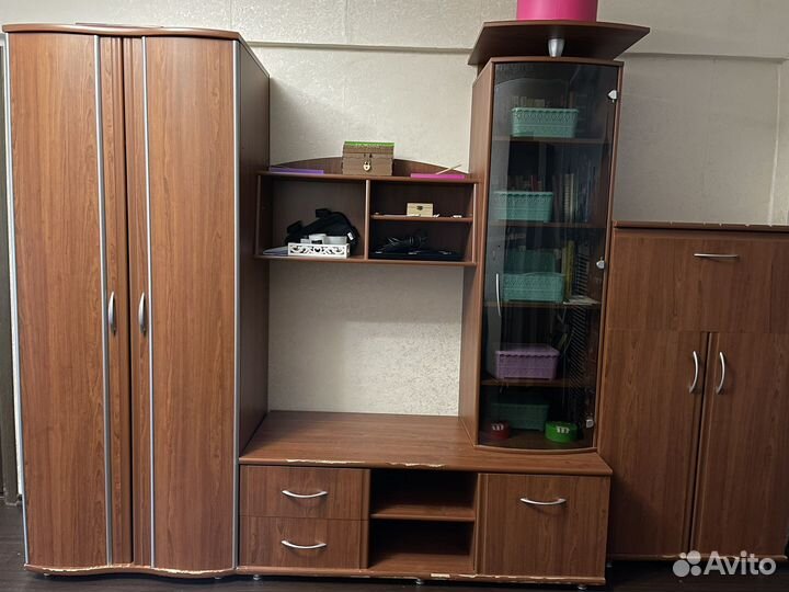 Продам стенку б/у