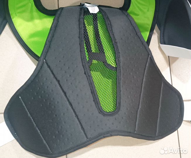 Нагрудник хоккейный Reebok 16K Sr (L)