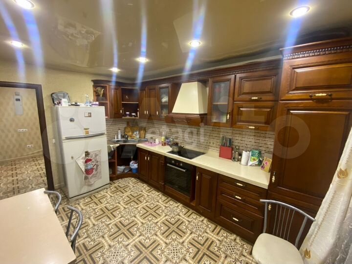 3-к. квартира, 88 м², 1/5 эт.