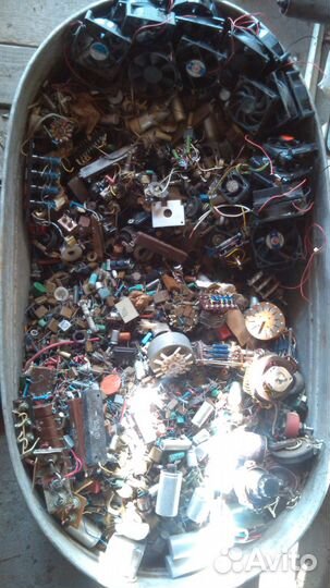 Тиристоры, транзисторы, диоды,конднсаторы