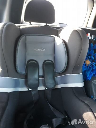 Автомобильное детское кресло от 9 до 36 кг