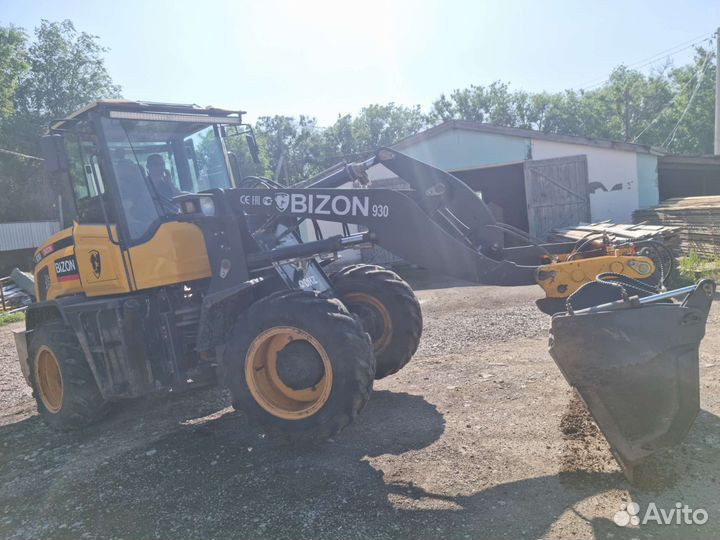 Фронтальный погрузчик BIZON 930, 2021