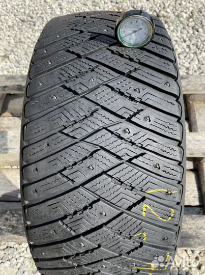 Goodyear Ultragrip Ice Arctic 225/45 R17