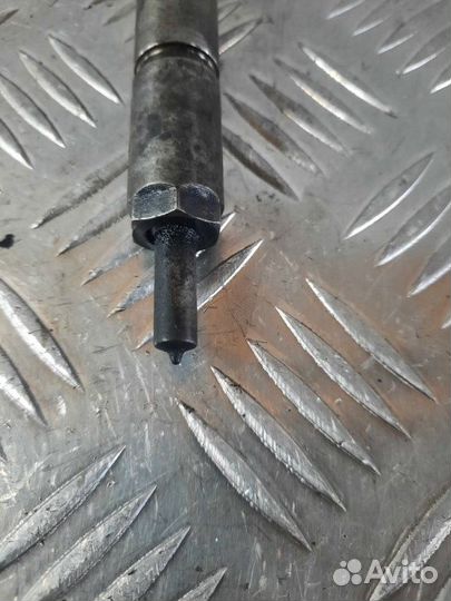 Форсунка Citroen C4 1 1.6 9H01 2008