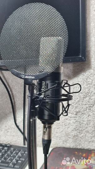 Студийный микрофон MicParts s87