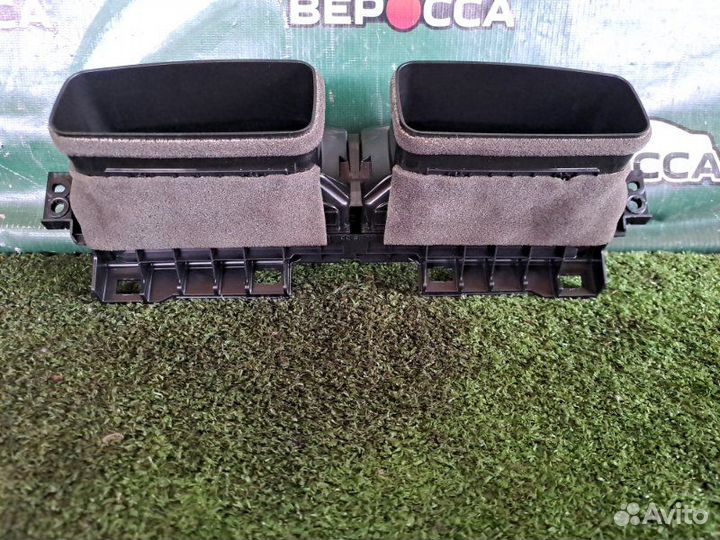 Дефлектор воздушный передний Toyota Corolla