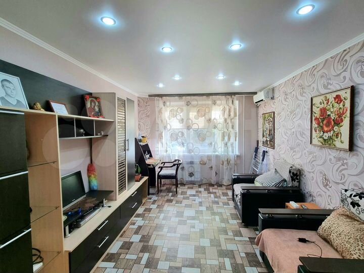 2-к. квартира, 55 м², 2/9 эт.