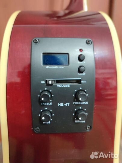 Электроакустическая гитара