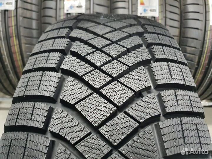 Pirelli Ice Zero FR 255/55 R19