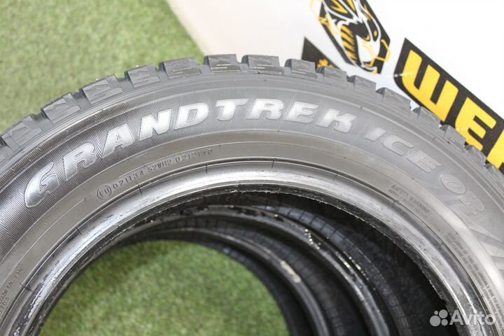 Dunlop Grandtrek Ice 02 215/60 R17 100T