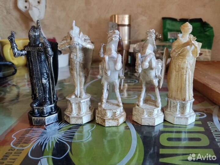 Шахматы Гарри Поттер (фигуры и журналы)