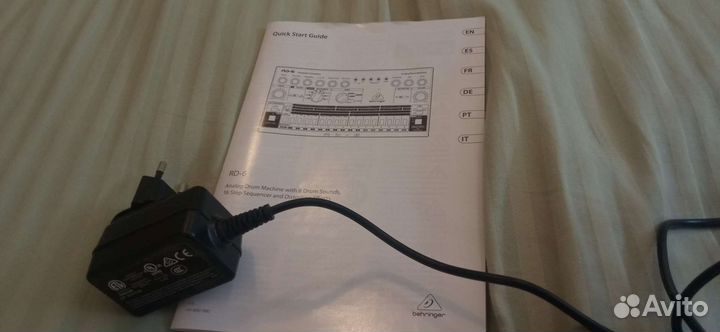 Драм-машина Behringer RD-6