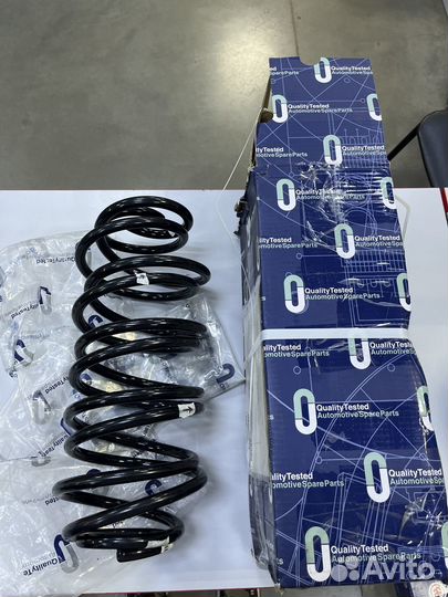 Пружина подвески передние Volvo XC70
