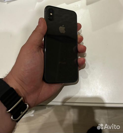 iPhone X, 64 ГБ